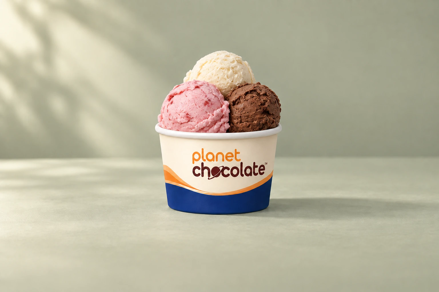 Sorvete de bolas no modelo azul de 150 ml Planet Chocolate